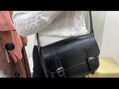❤️ Verejná masturbácia mladej sučky FeralBerry s robertkom v skúšobnej miestnosti ❤ Domáce porno na sk.xxxdeutschepornos.ru ❤